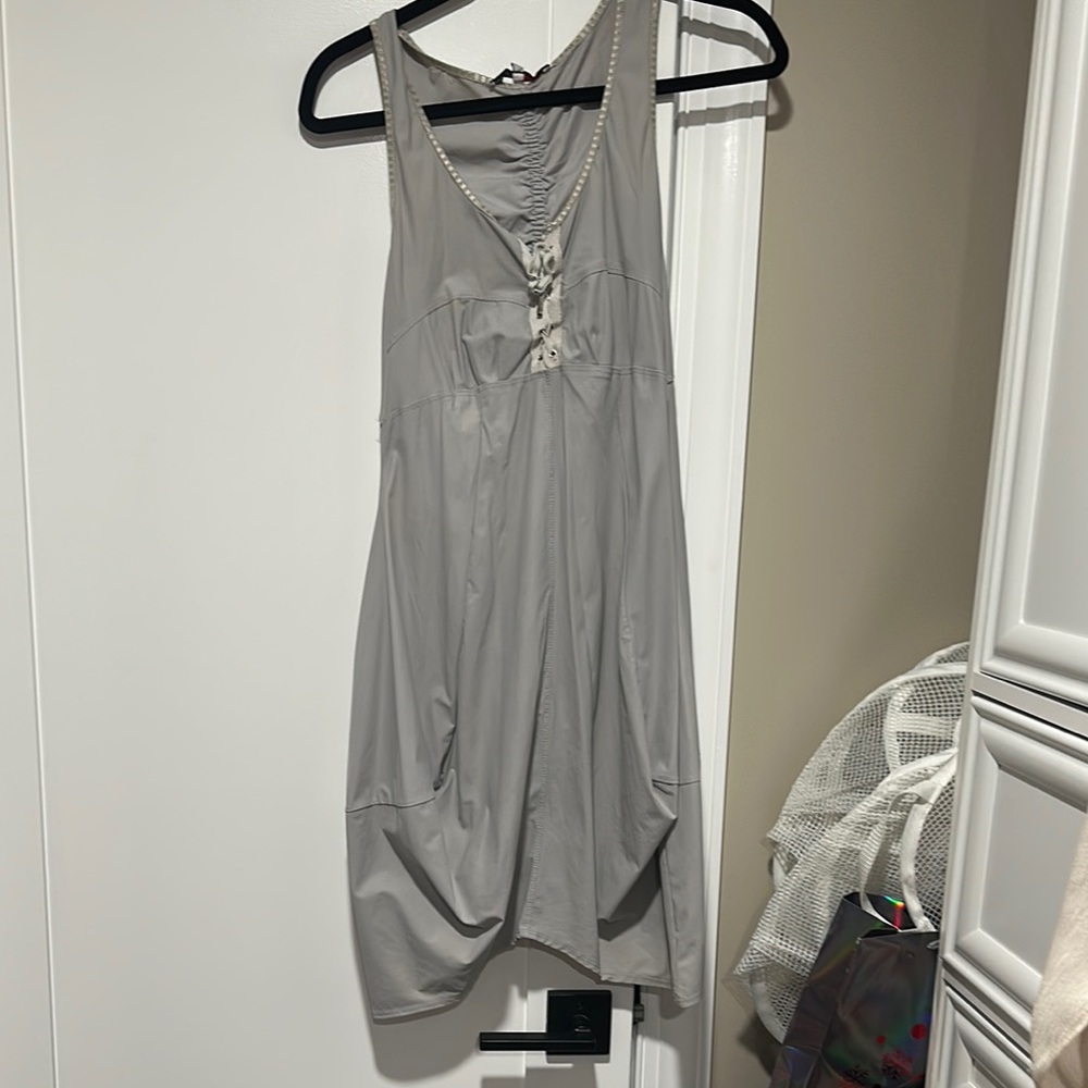 Elegant Gray Sleeveless Dress